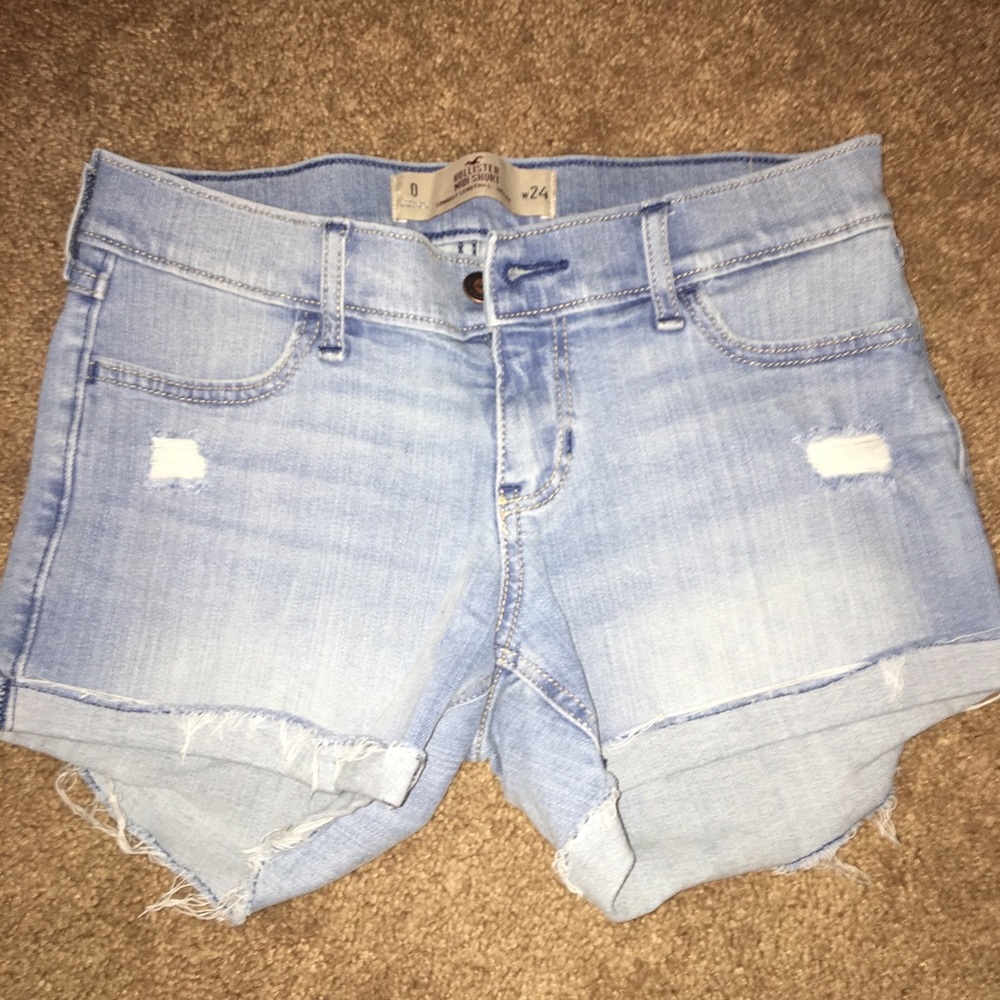 Mid-rise Shorts